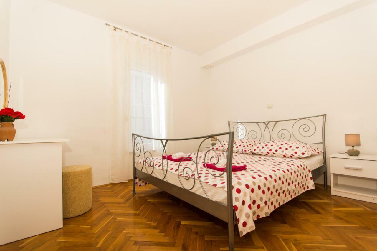 Apartman Ruza Apartment Trogir Exterior photo
