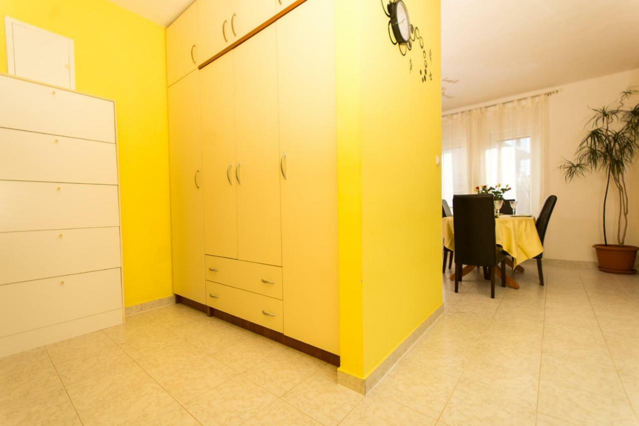 Apartman Ruza Apartment Trogir Exterior photo